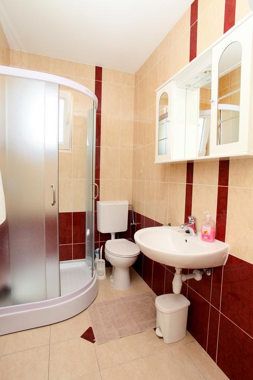 Apartments Villa Karlo Kastela Luaran gambar